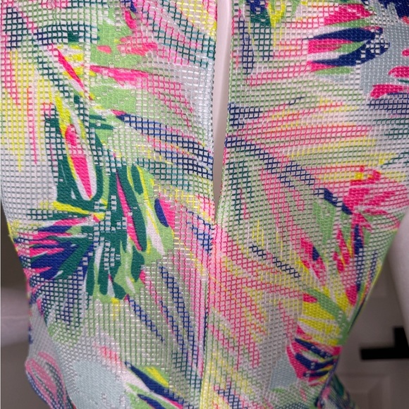 Lilly Pulitzer Colorful Tropical Print Teo Piece Set Size 4. - Picture 9 of 12